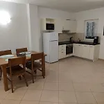 Velura Tar-Vabriga