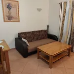 Nyaraló Velura *