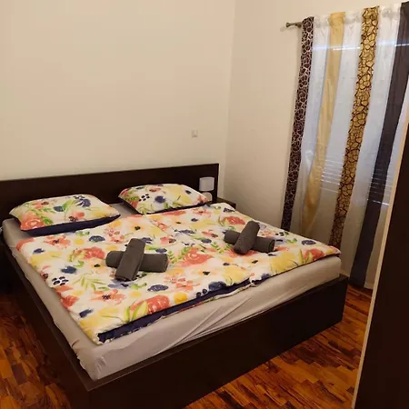 Velura Nyaraló *