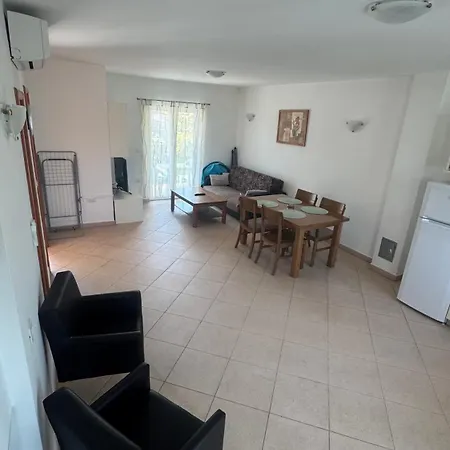 Velura Holiday home *