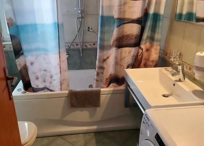 Velura * Tar-Vabriga