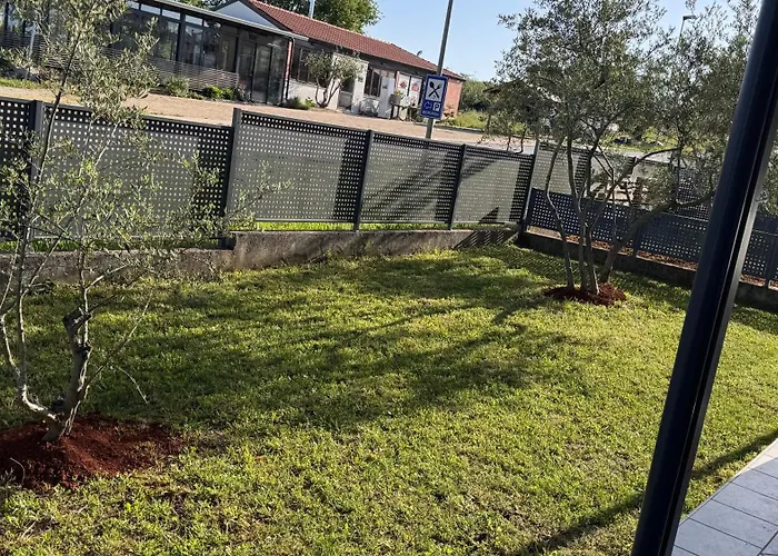 Velura * Tar-Vabriga